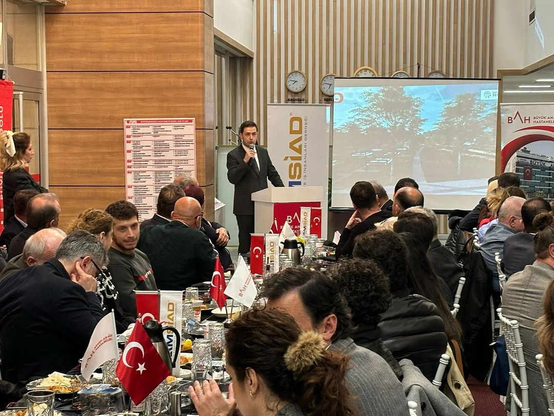 SAMSIAD (Samsun Sanayici ve İş İnsanları Derneği) tarafından düzenlenen iftar programı